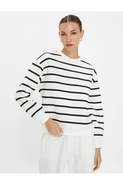 Crew Neck Long Sleeve Sweatshirt